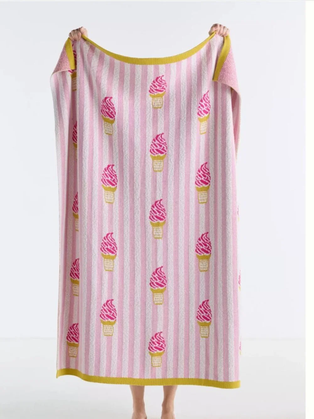 NWT Anthropologie Sonnie Cotton Knit Throw Blanket in Ice Cream